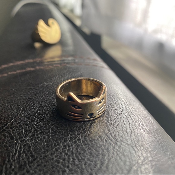 Two Gold Rings - Picture 3 of 5